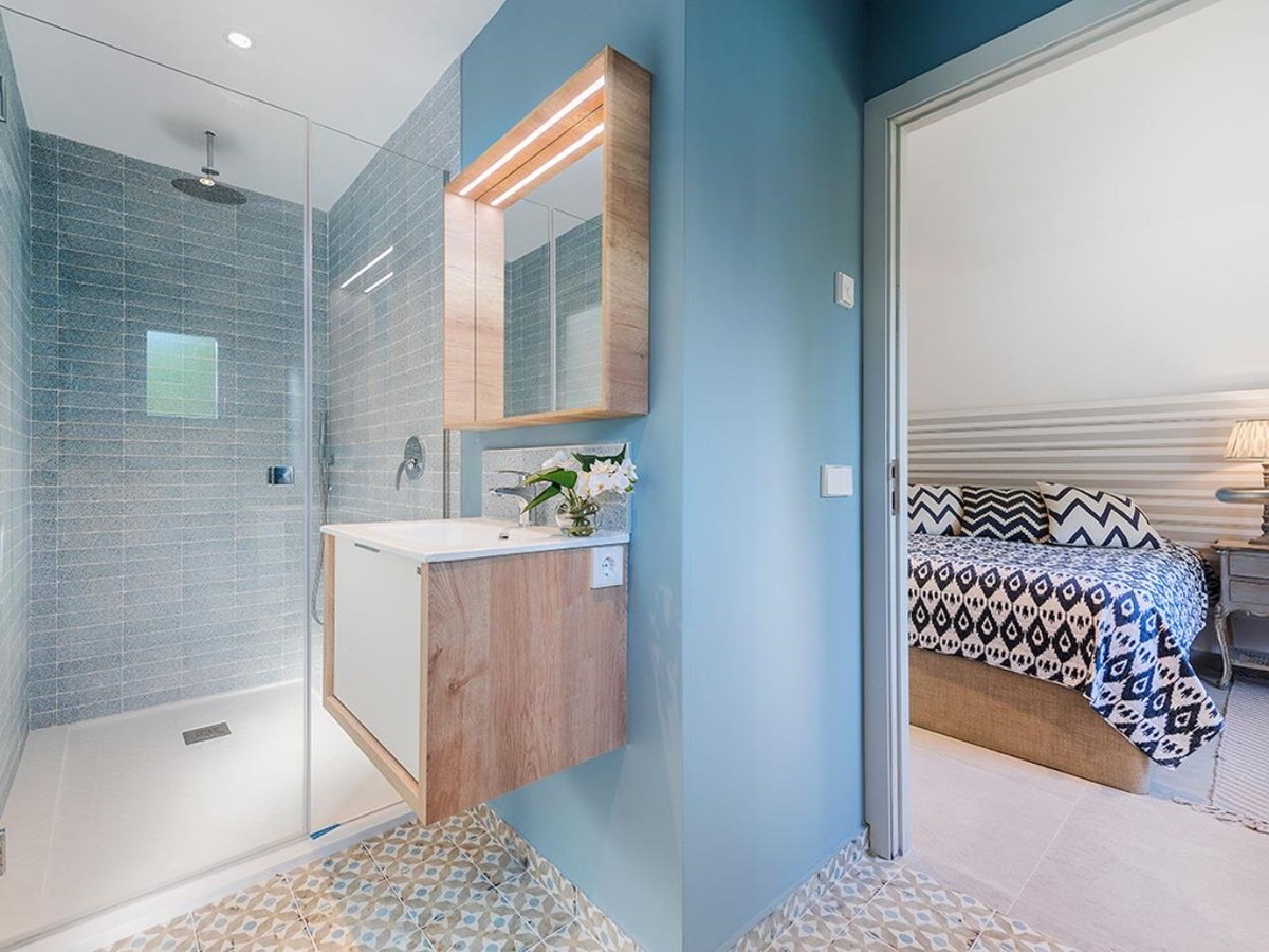 En-suite at Villa Pollenca in Mallorca