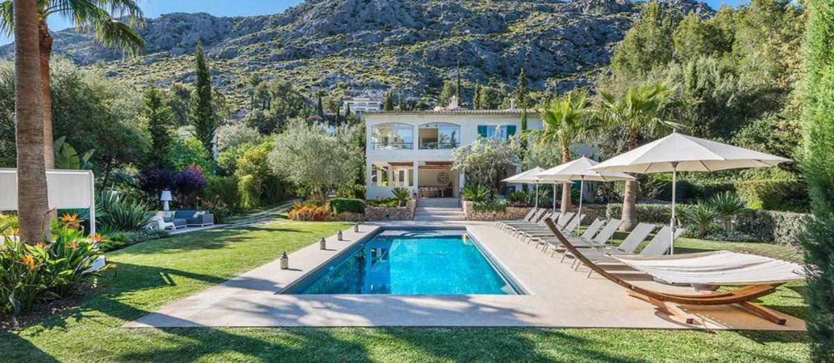 Luxury family villas