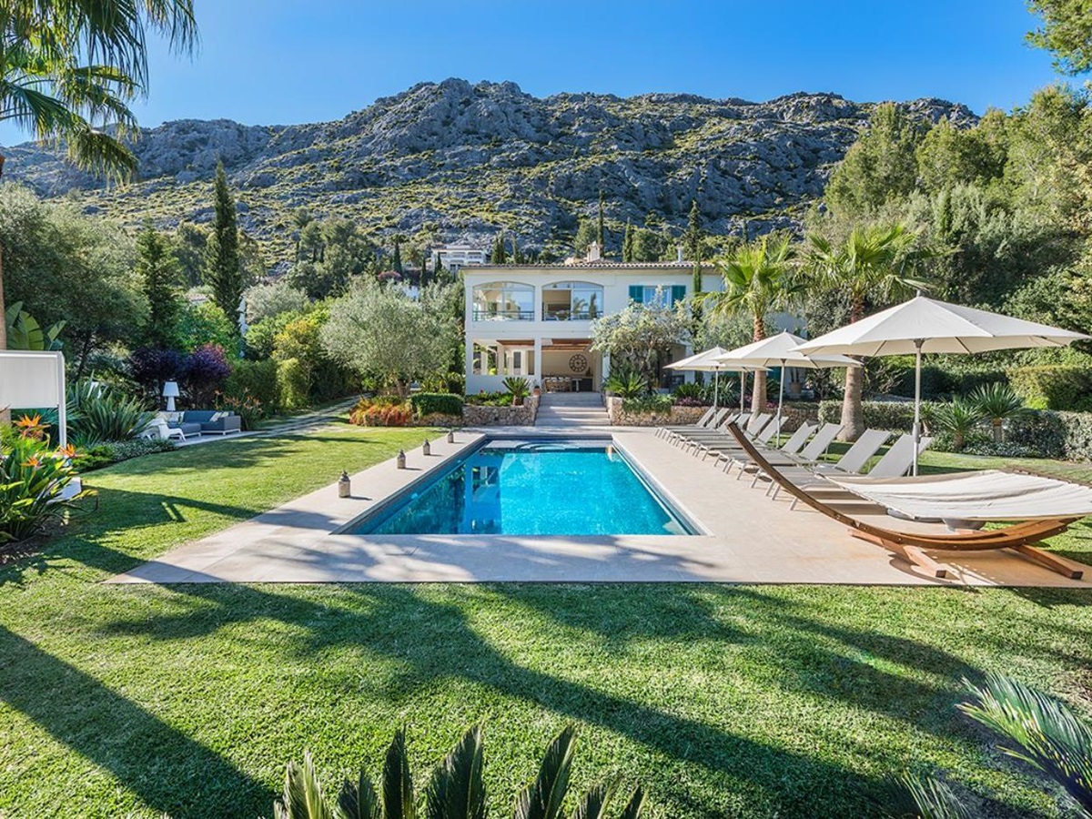 Pool Villa Pollenca, luxury villa in Mallorca