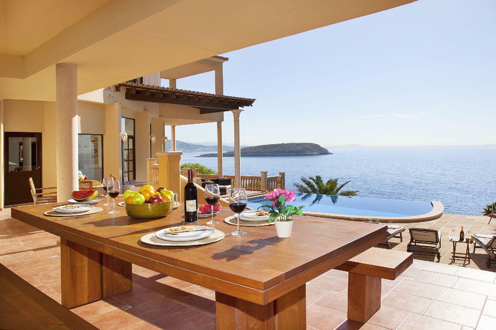 Outdoor dining at Villa Santuario in Mallorca
