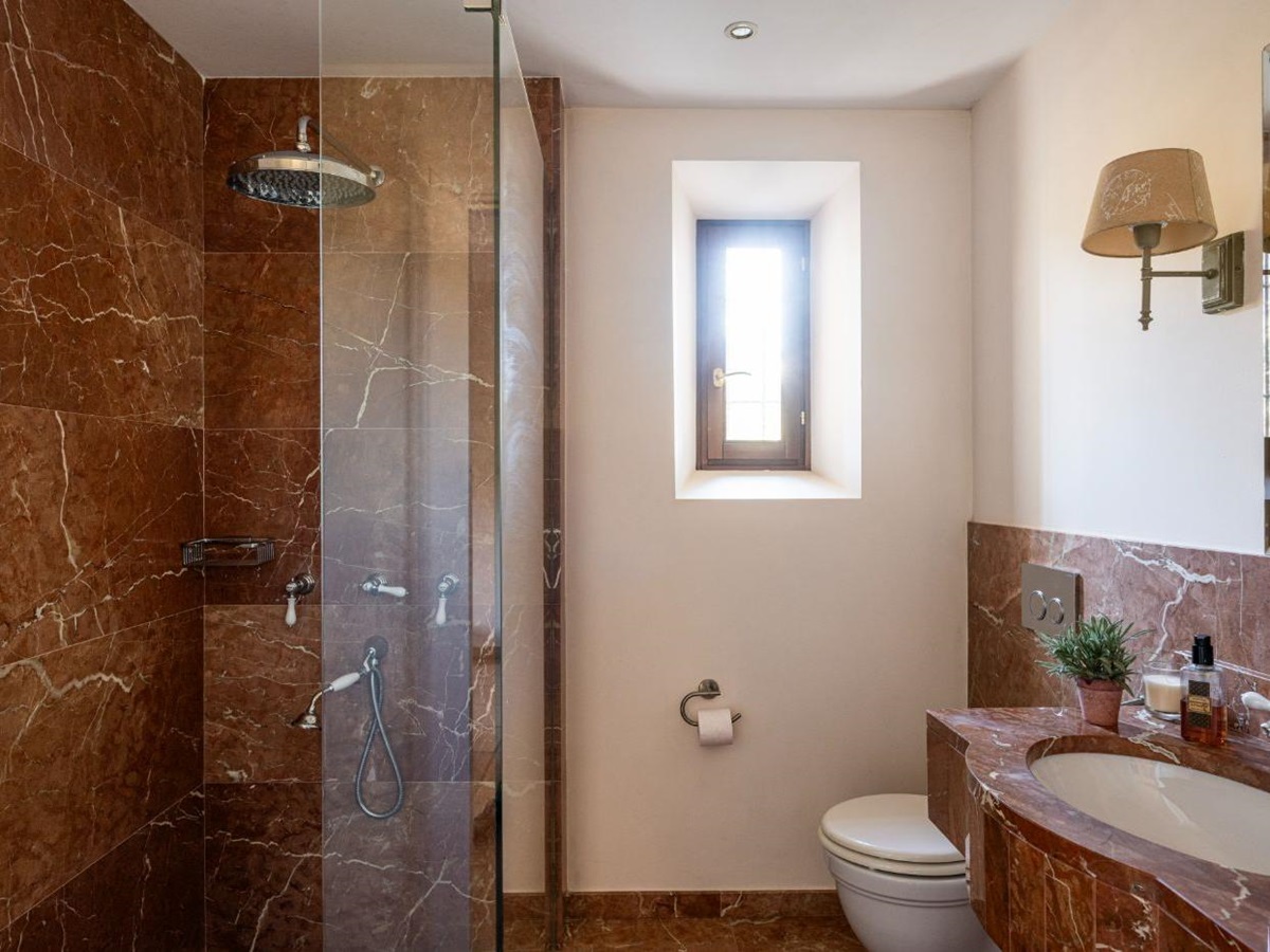 Bathroom at Villa Sineu Vista