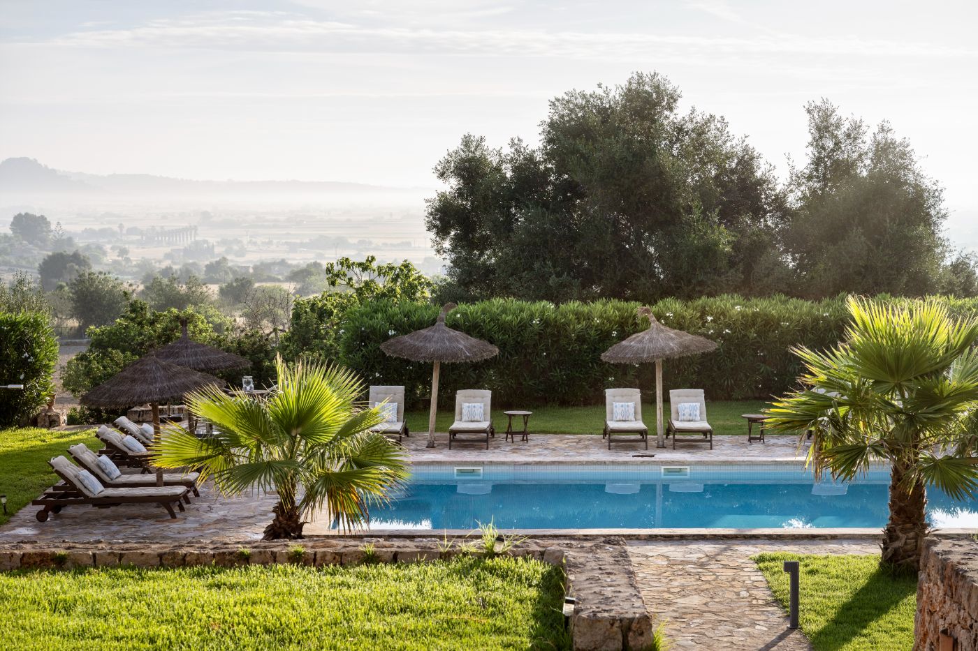 Pool and garden at Villa Sineu Vista