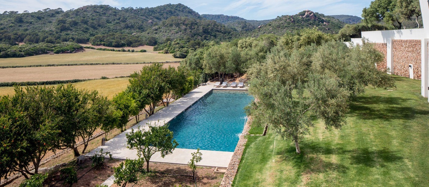 Pool and gardens at Finca Establo