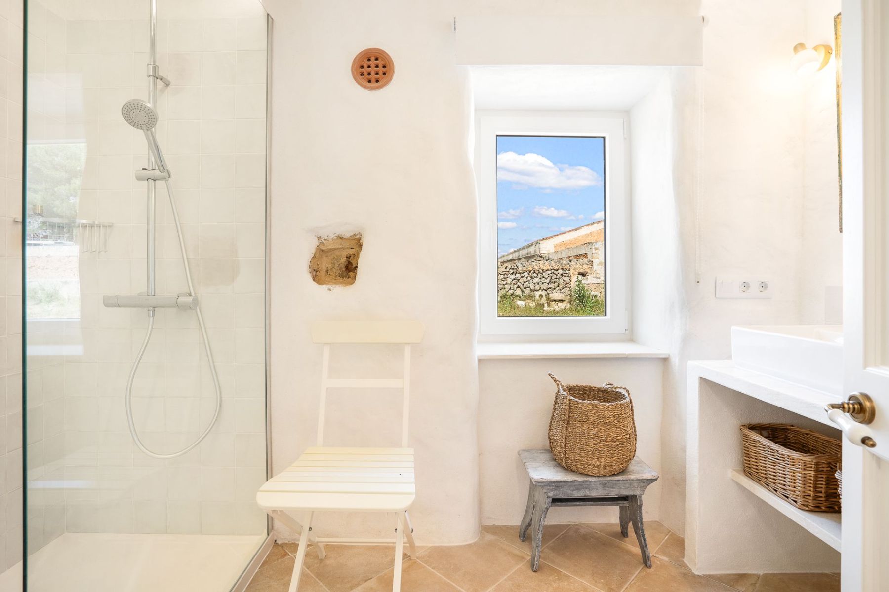 finca-tortuga-menorca-bathroom-1