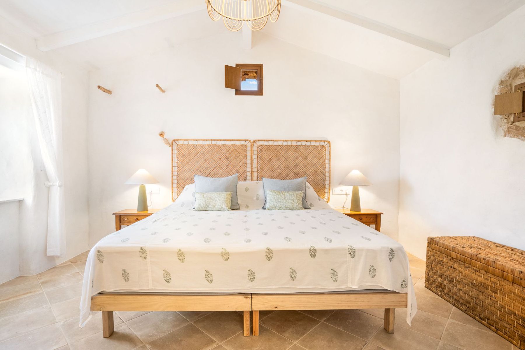 finca-tortuga-menorca-bedroom-2