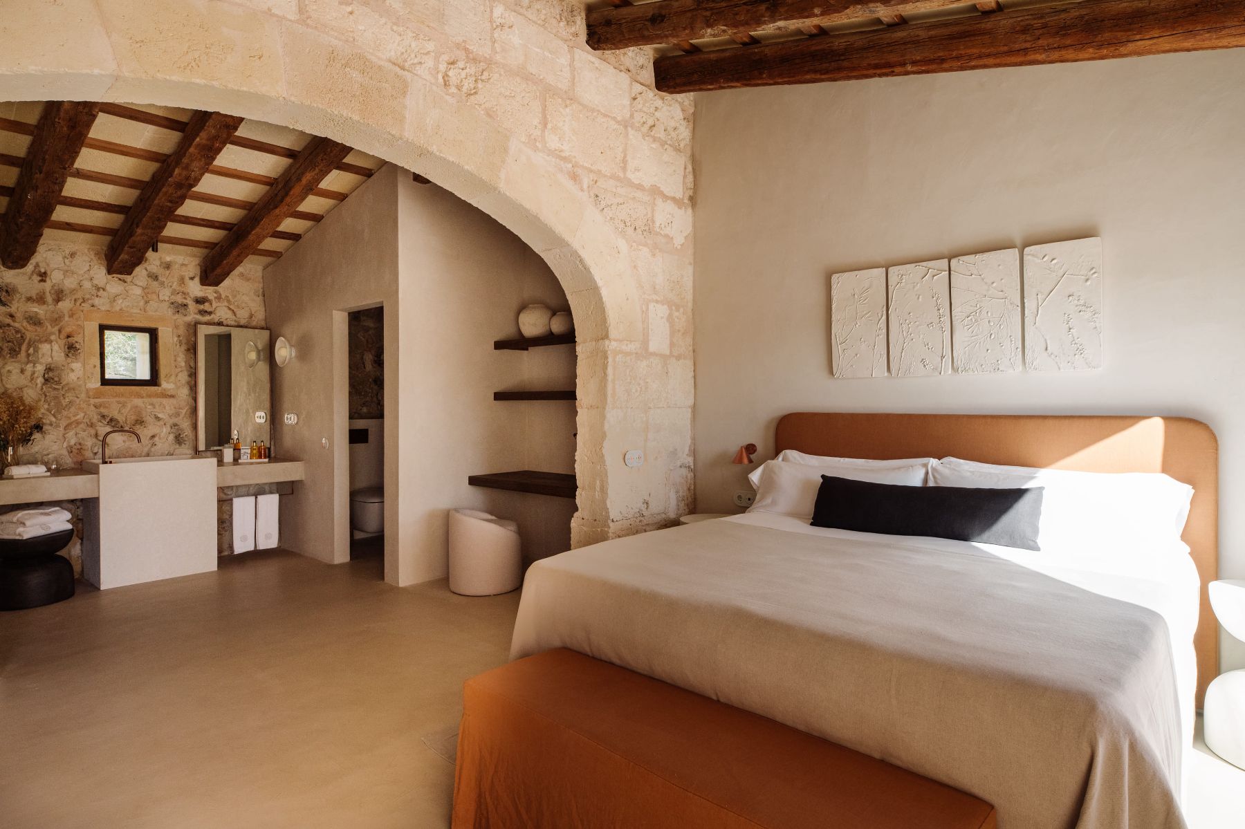 Double bedroom and bathroom at Villa Solana, Menorca