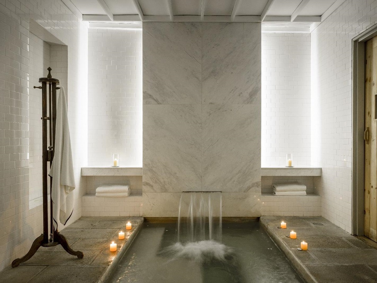 Spa plunge pool at Amangalla in Galle, Sri Lanka