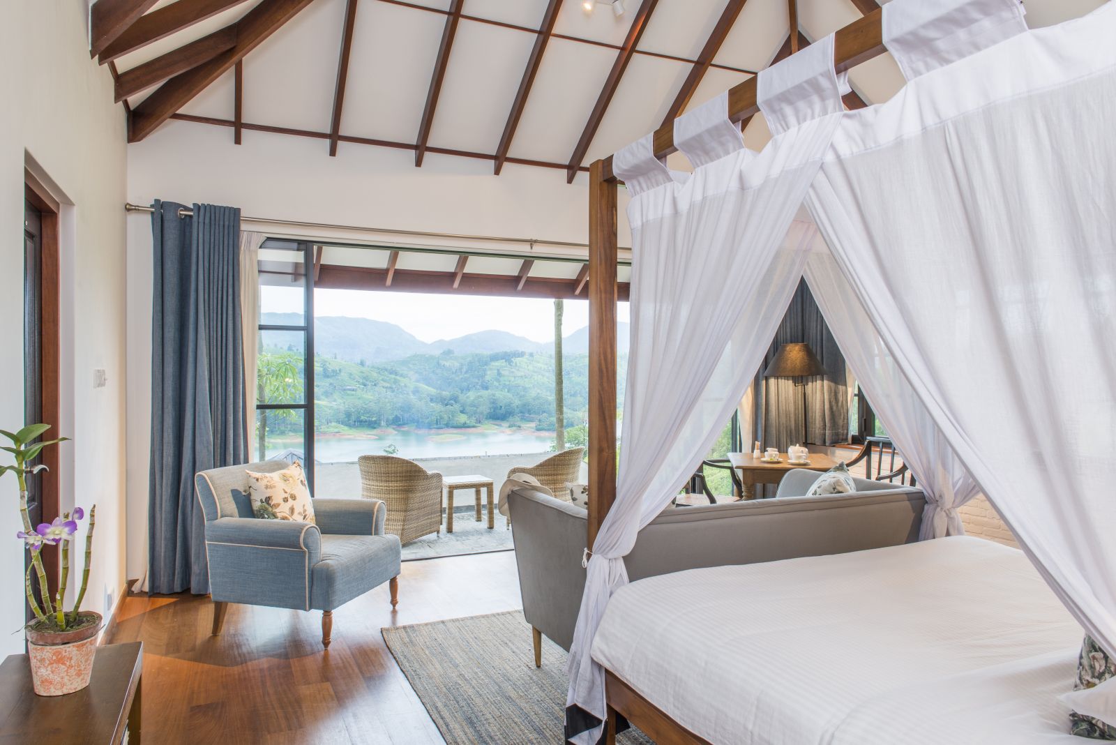 Dickoya guest room at Camelia Hills hotel Sri Lanka