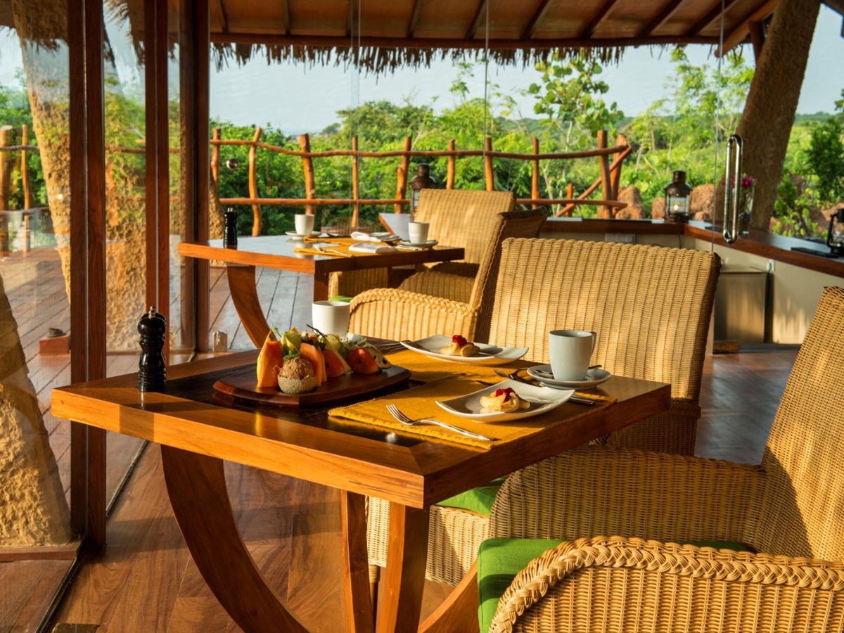 Dining table at Chena Huts in Yala National Park in Sri Lanka