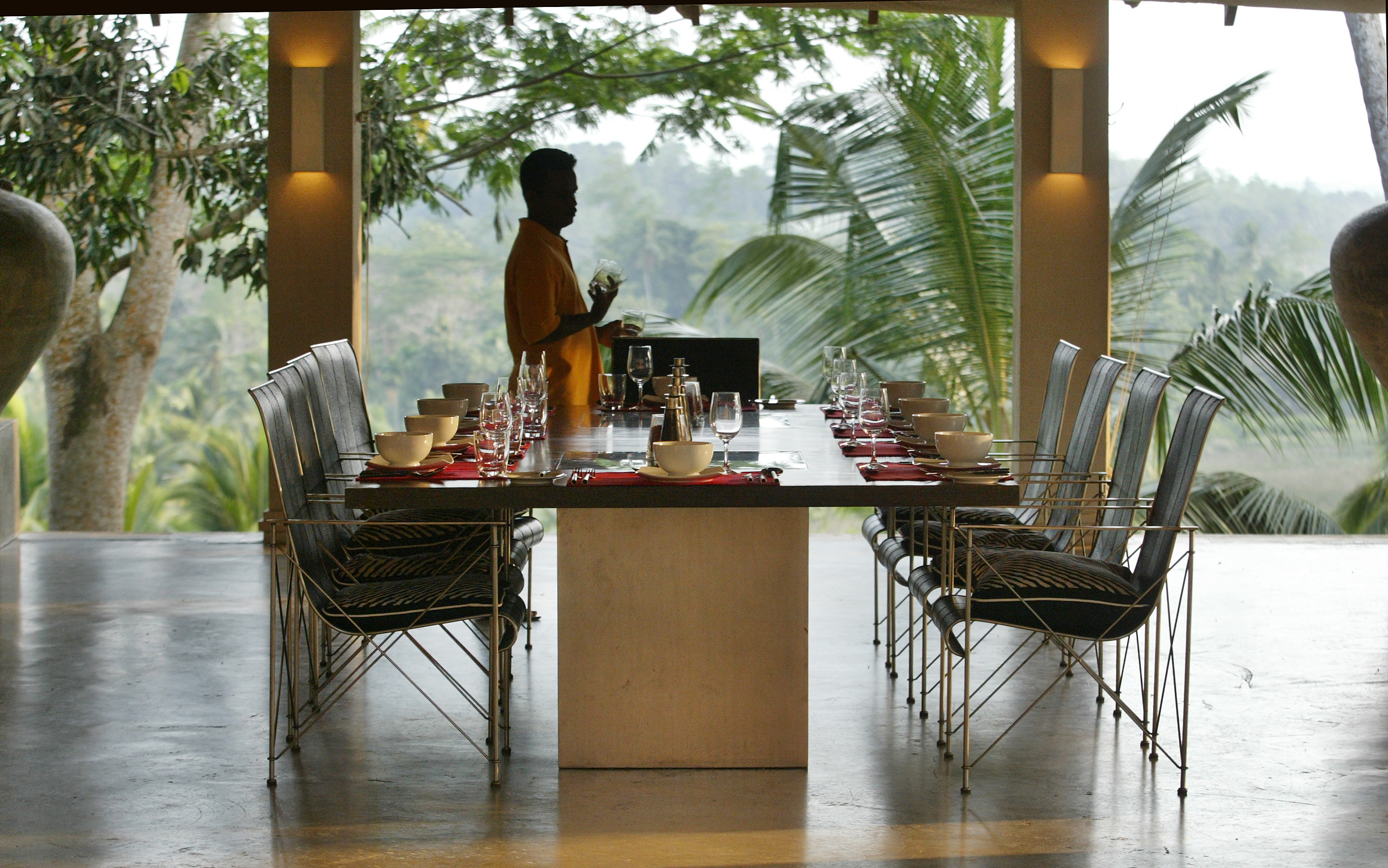 dining at kahanda kanda, Sri Lanka