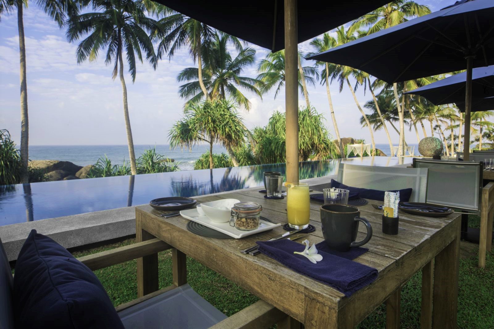 Alfresco dining at Kumu Beach on the south coast of Sri Lanka