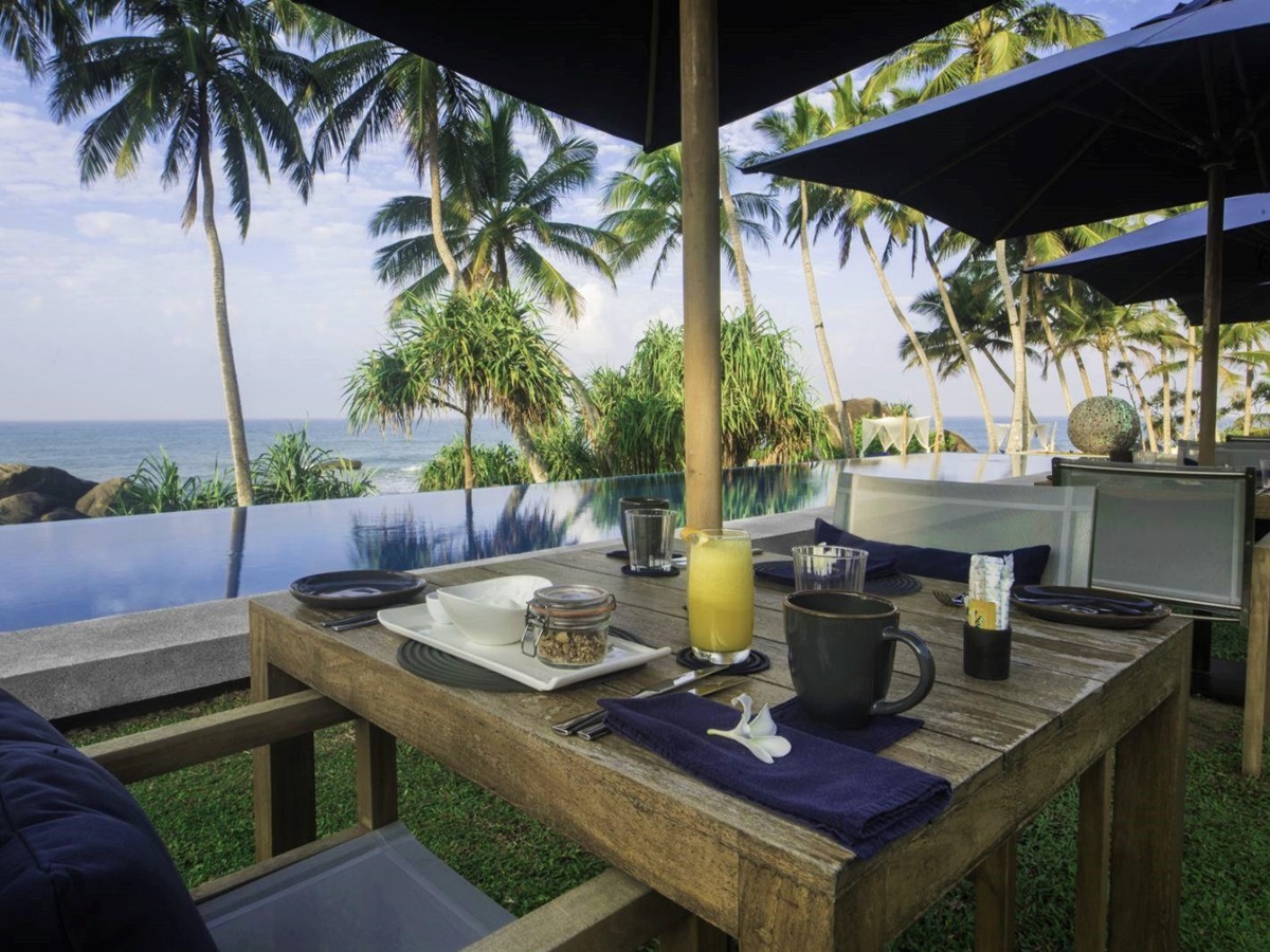Alfresco dining at Kumu Beach on the south coast of Sri Lanka