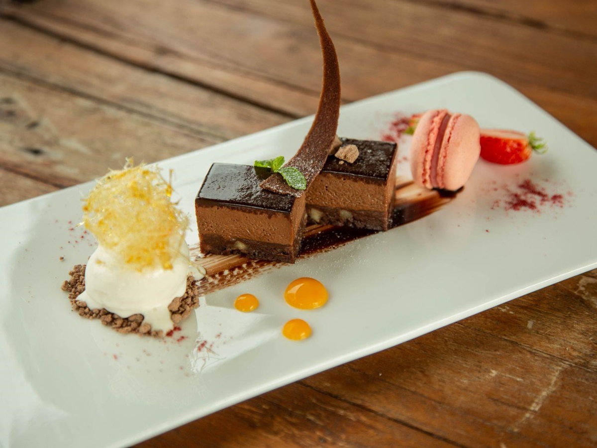 Fine dining at Santani Wellness Resort in Sri Lanka