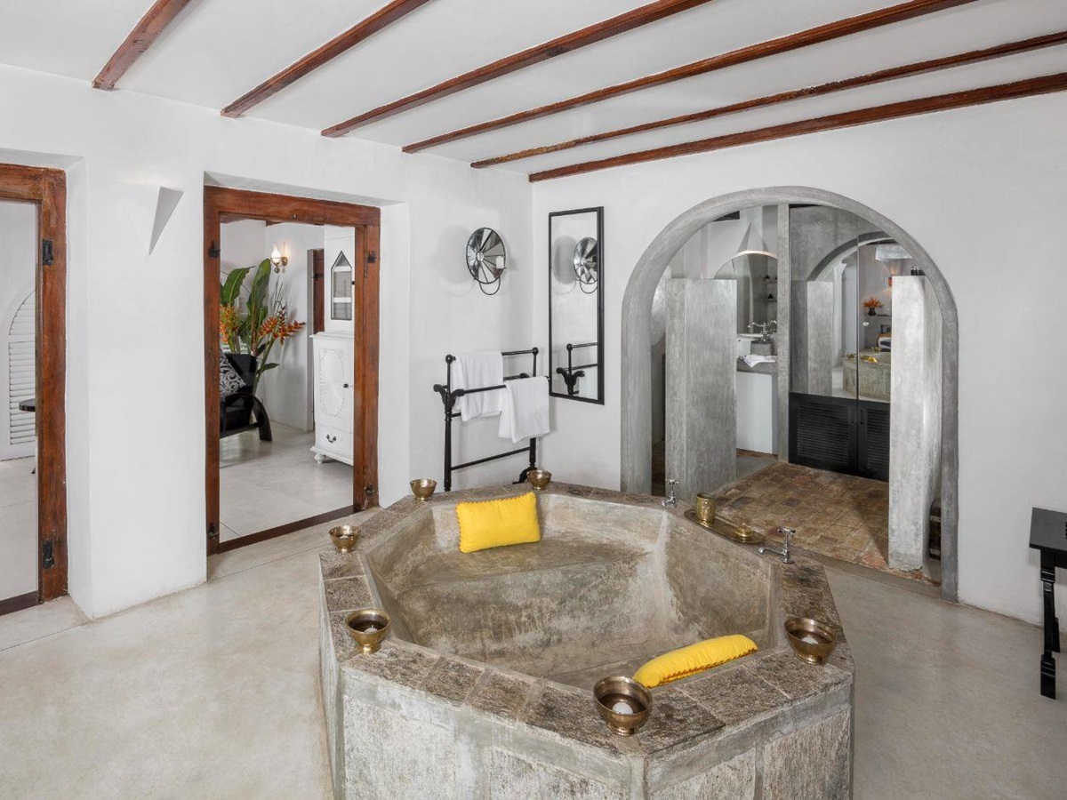 Black Rohaj guest suite at The kandy house in Sri Lanka