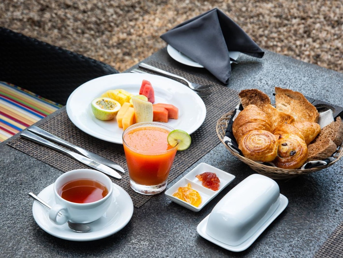 breakfast served at The Wallawwa in Sri Lanka