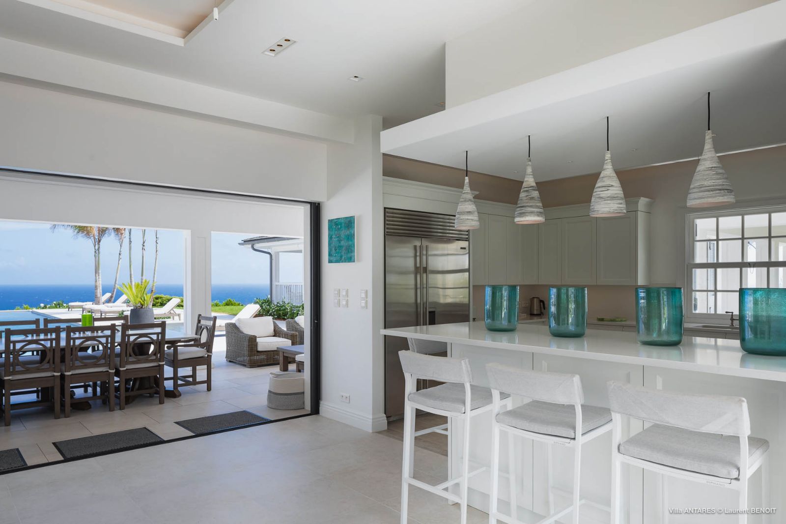 Villa Blanc, St Barths - Open plan kitchen dining room with seaview