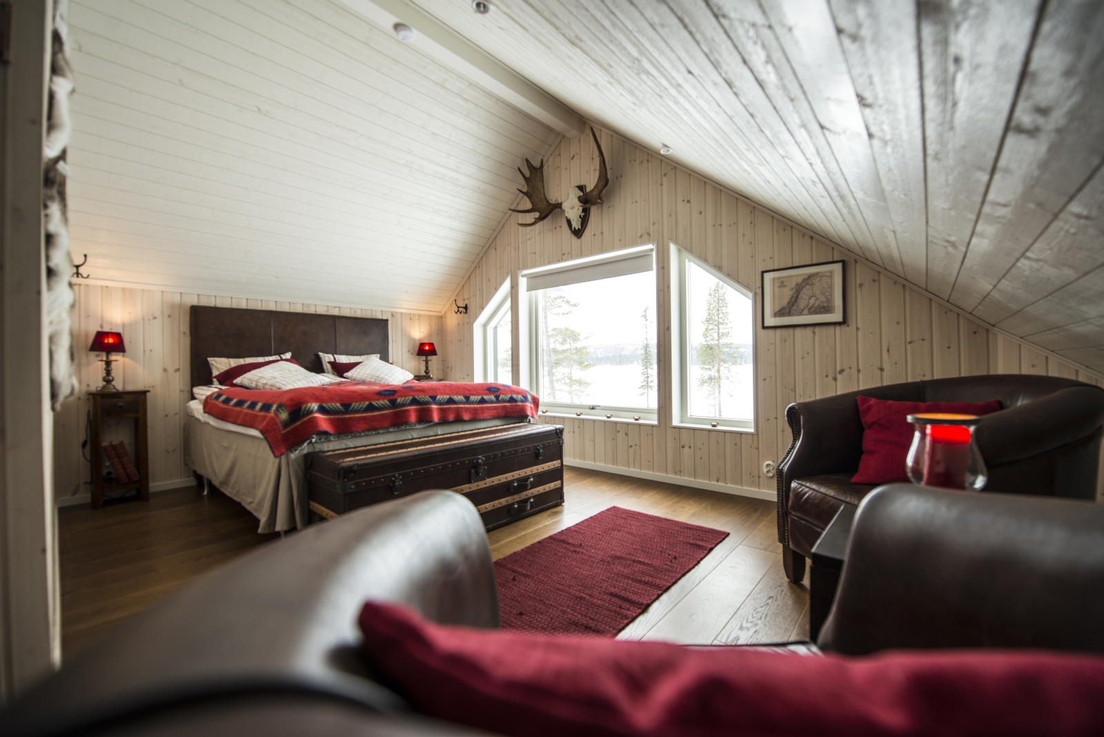Master cabin bedroom at Fjellborg Arctic Lodge in Sweden