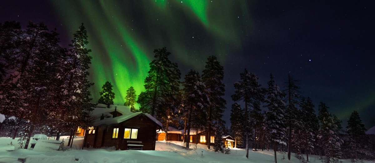 Northern lights at Fjellborg Arctic Lodge in Sweden
