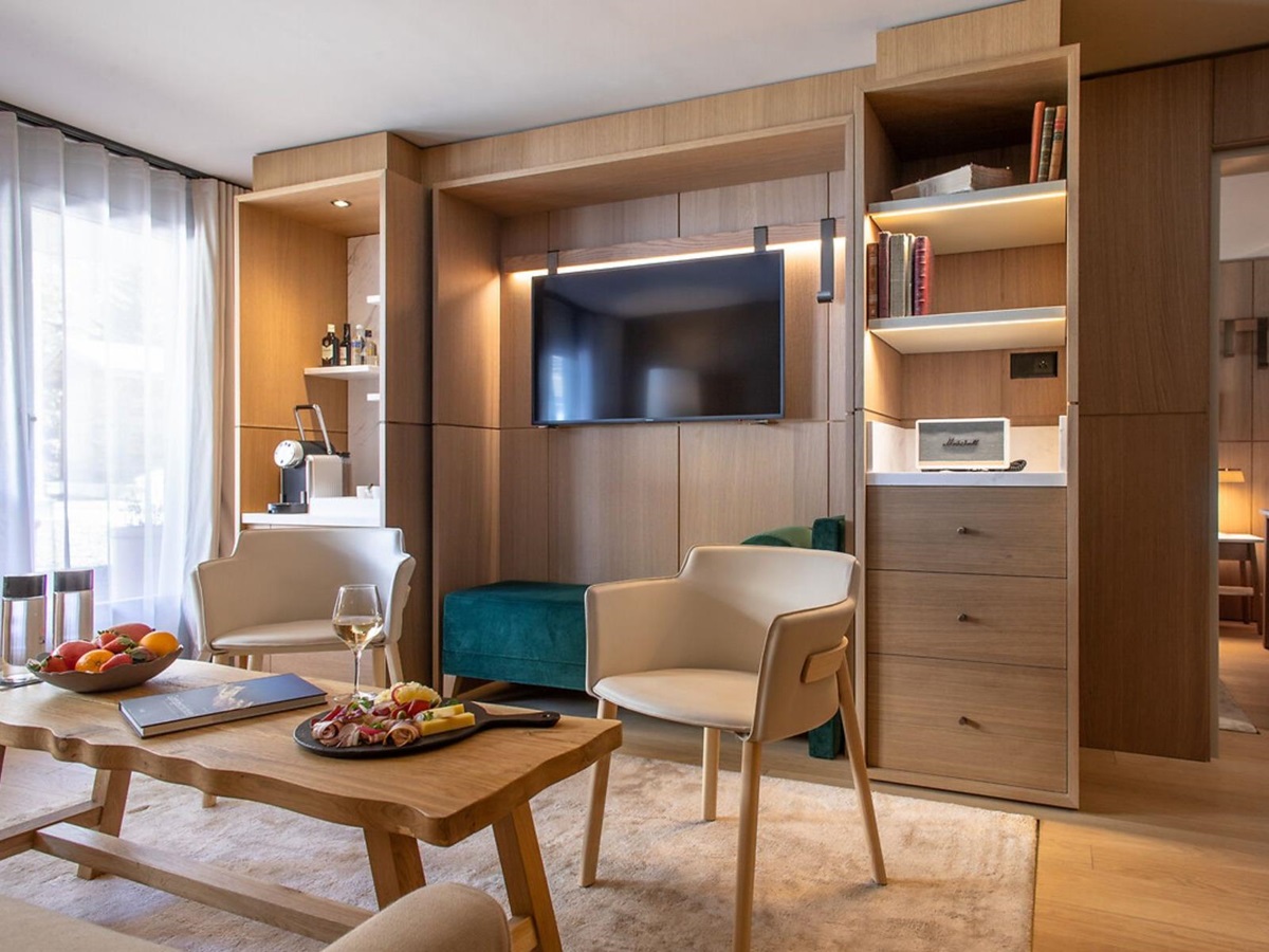 Suite lounge at Hotel Schweizerhof in Zermatt