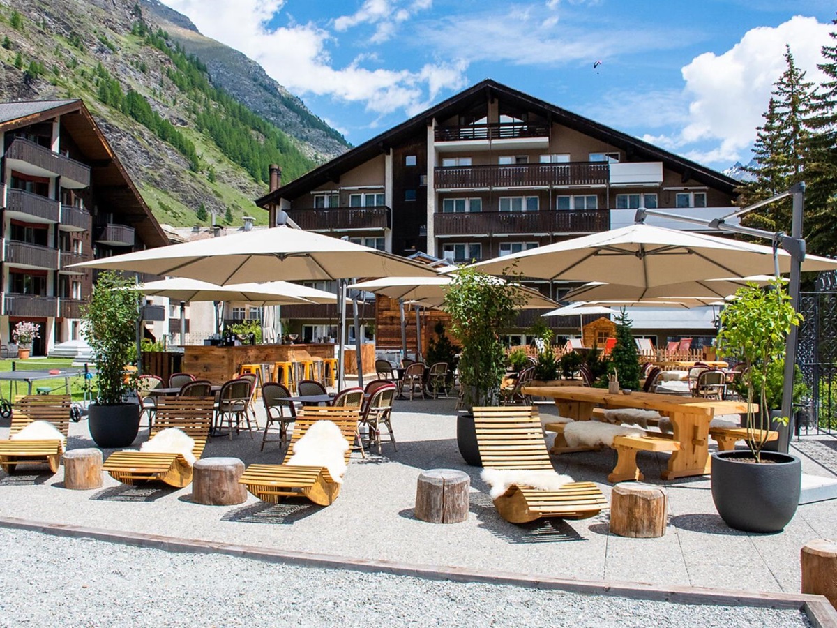 Restaurant terrace at Hotel Schweizerhof in Zermatt