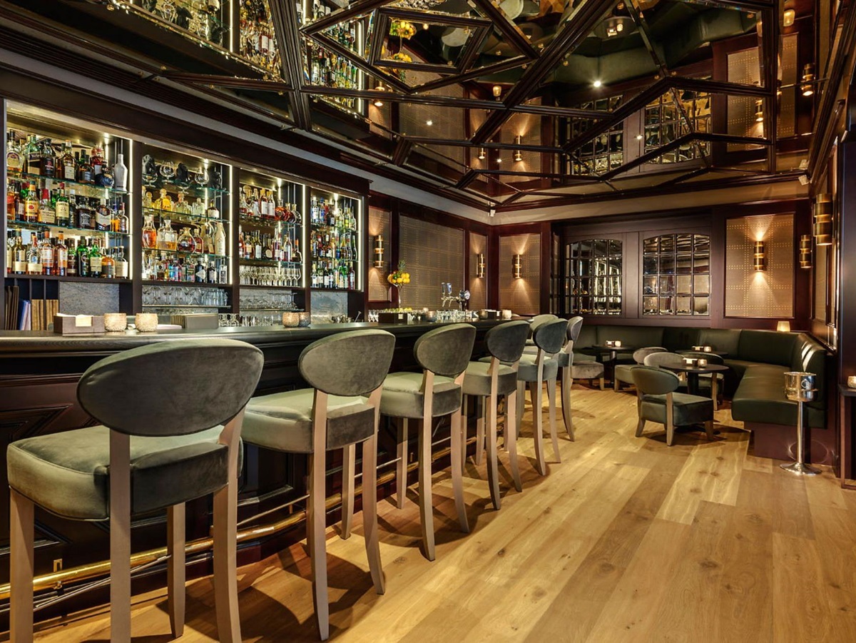 Bar at Mont Cervin Palace in Zermatt