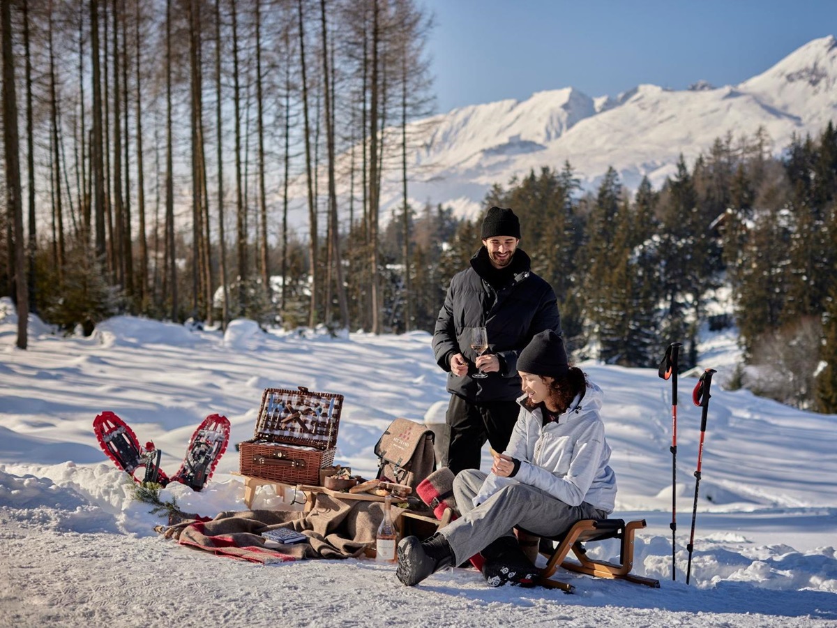 Snowshoeing at Six Senses Crans Montana