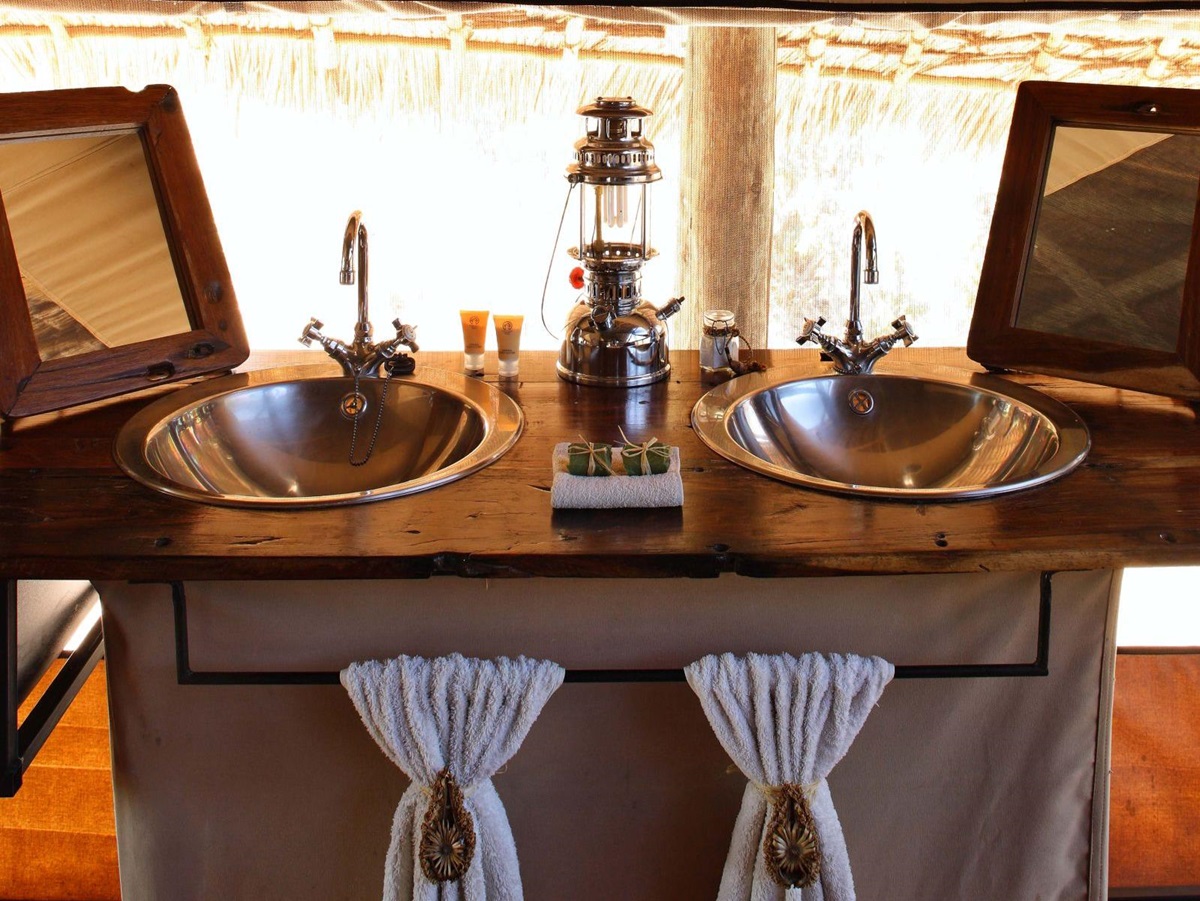 Bathroom at Jongomero in Tanzania