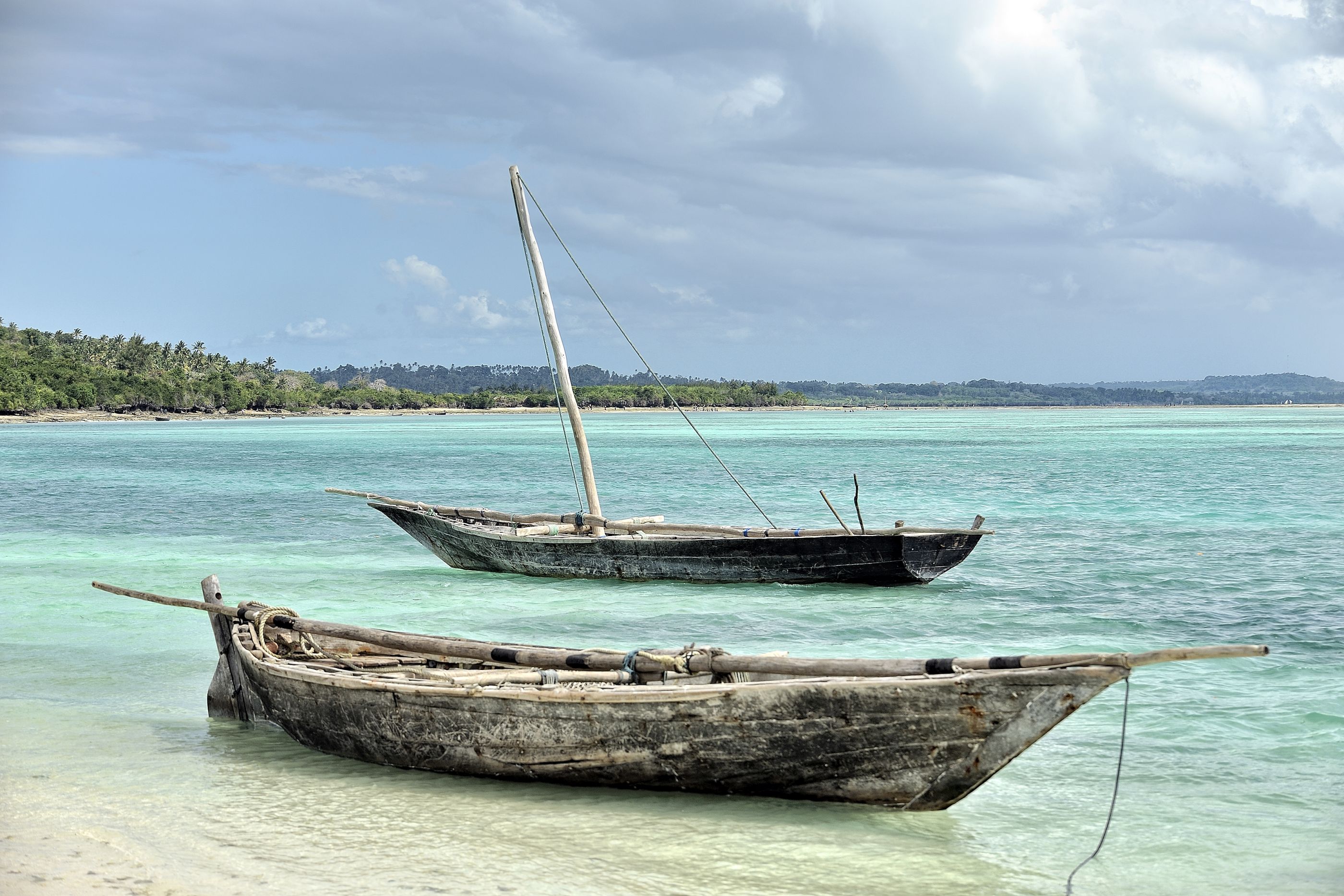 Canoes at at Kilindi