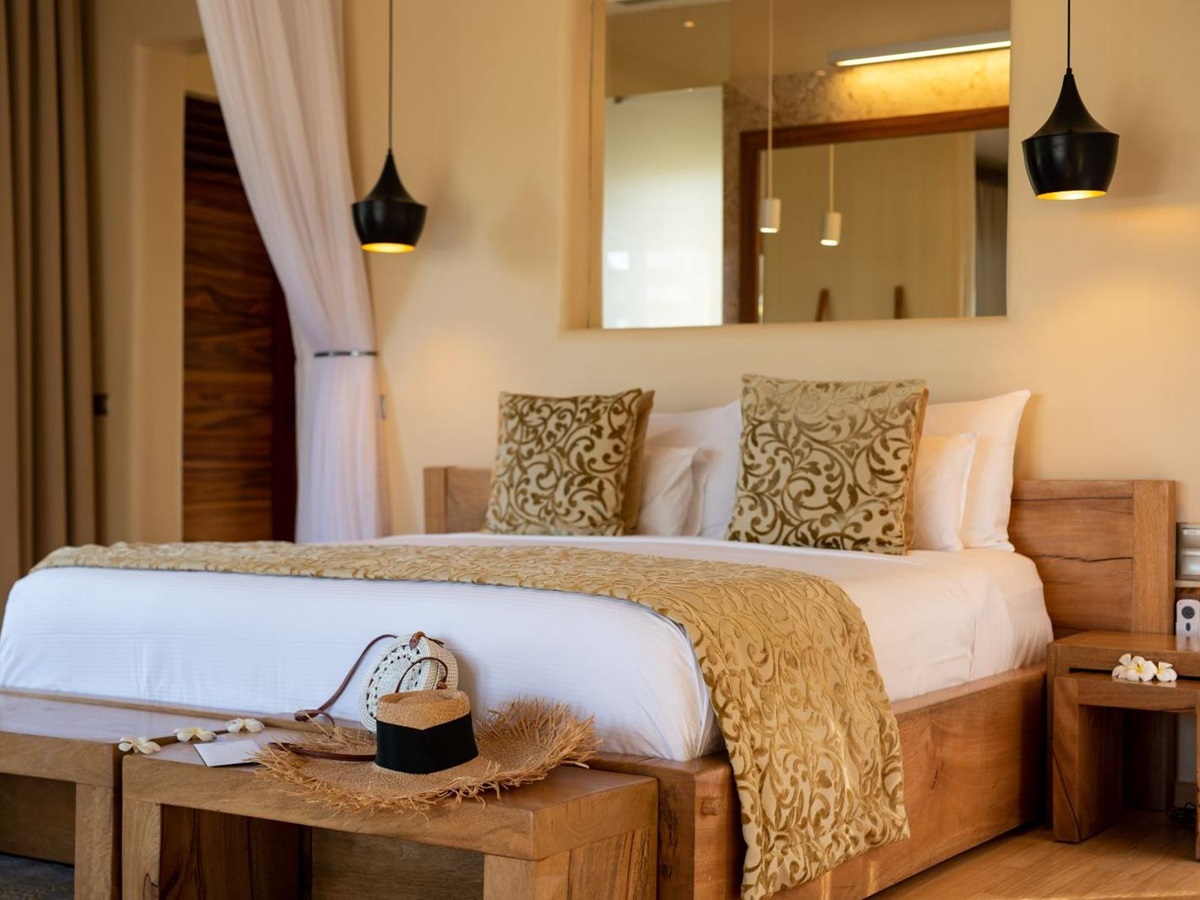 Double bed at White Sands resort in Zanzibar