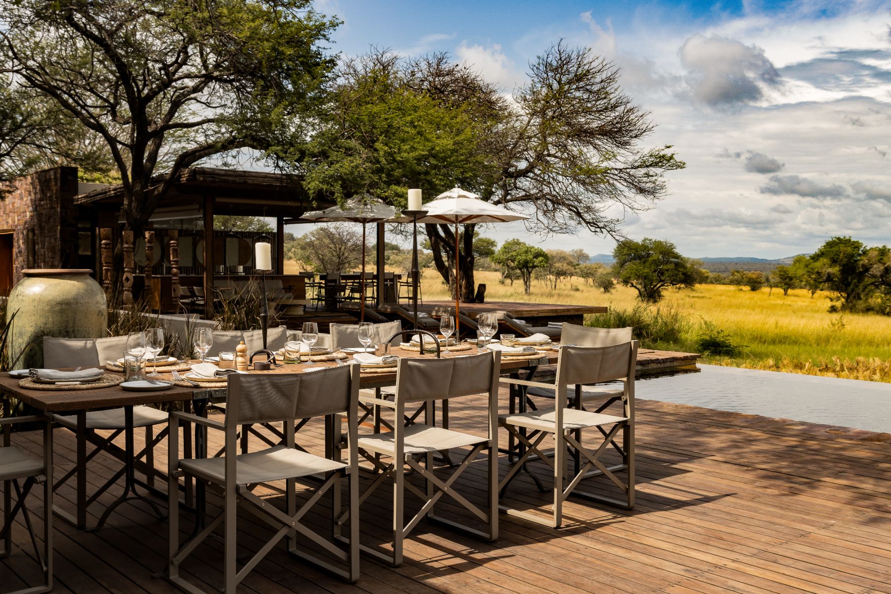 Alfresco dining at Singita Serengeti House in Tanzania