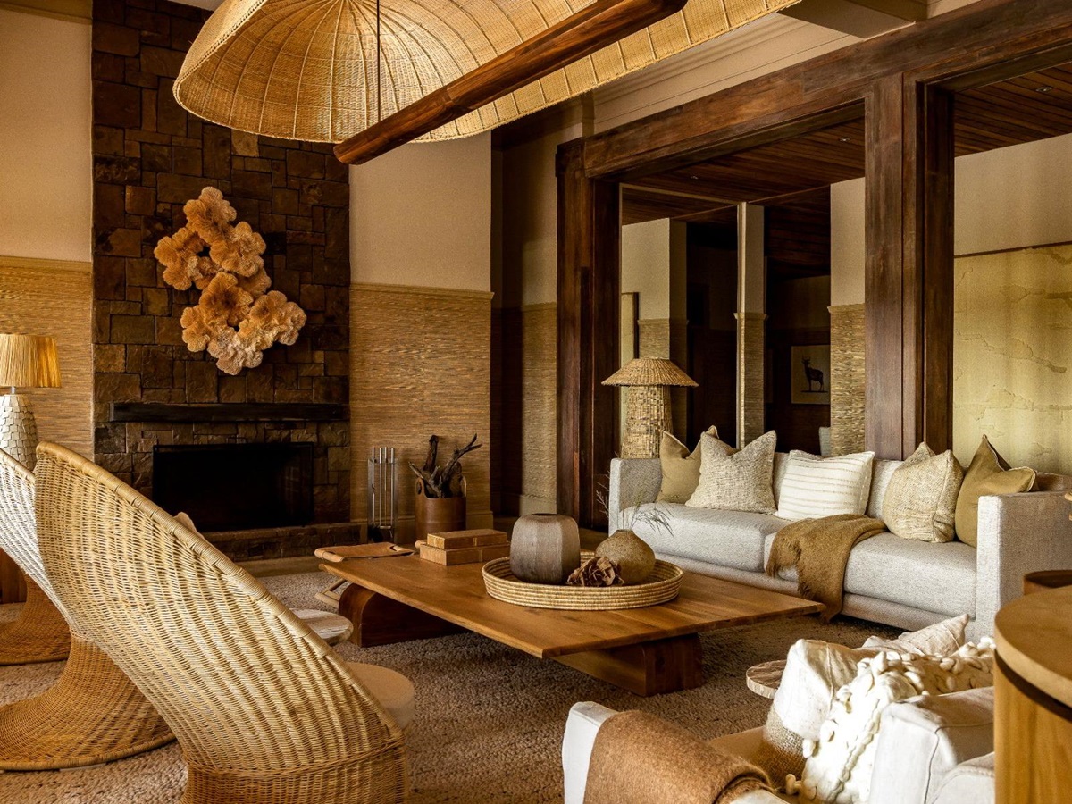 Indoor lounge area at Singita Serengeti House in Tanzania