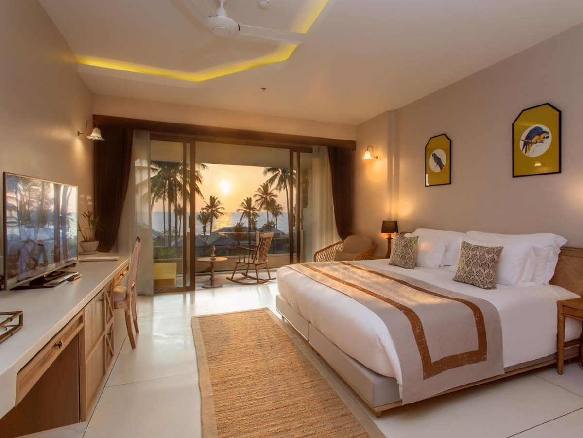 Seaside grand deluxe guest suite at Devasom Khao Lak on the south coast of Thailand