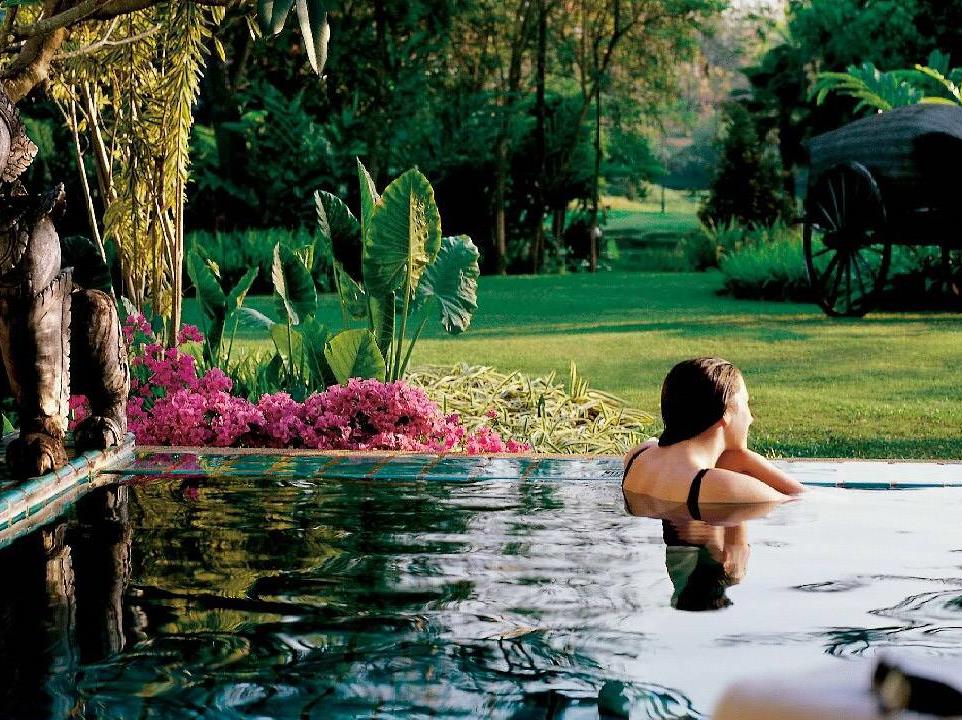 plunge pool at four seasons chang mai, thailand