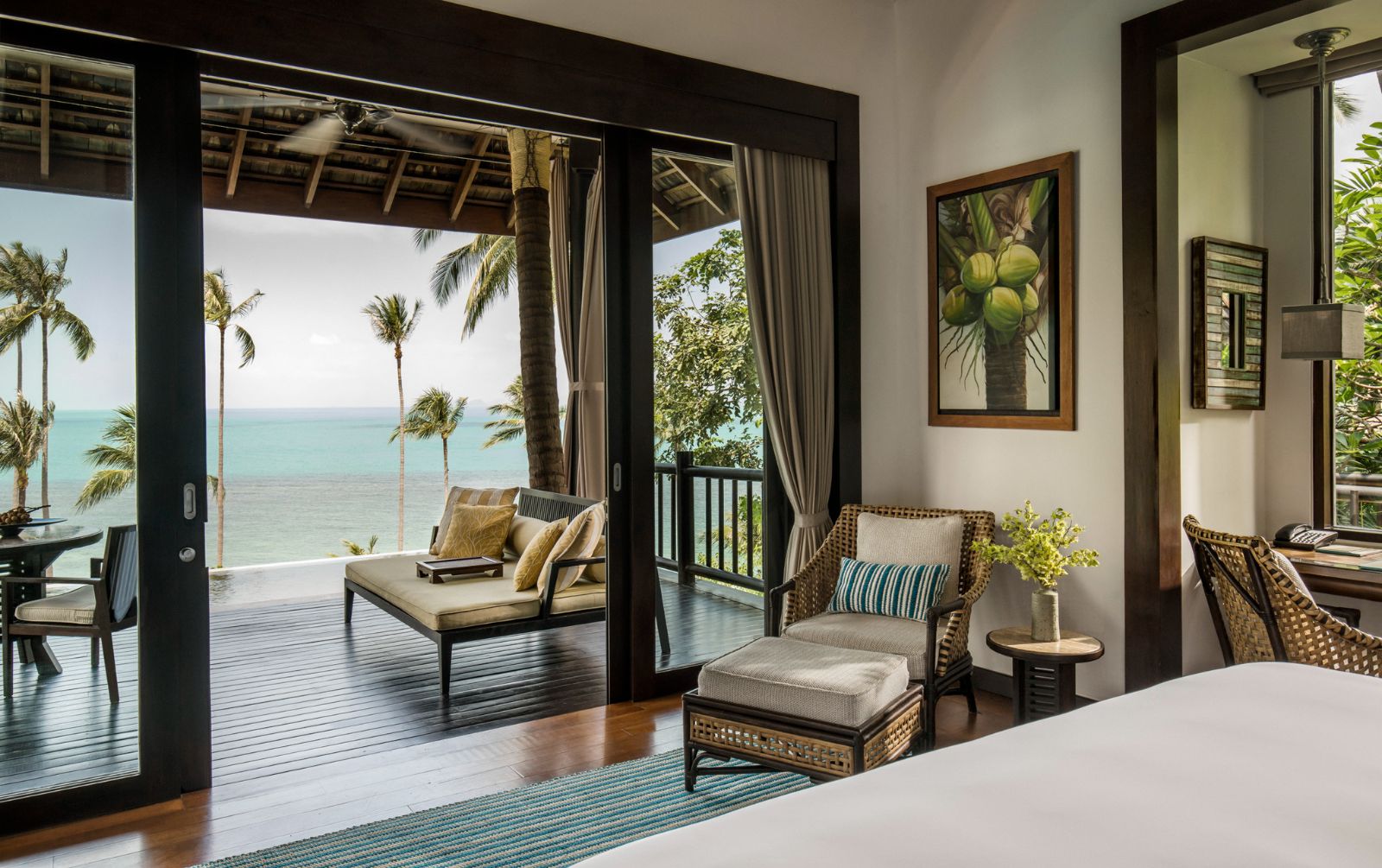 Guest suite and terrace a Four Seasons Resort Koh Samui in Thailand