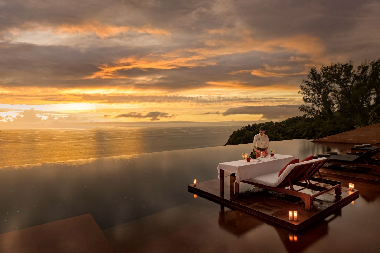 DInner at the inifity pool at Paresa resort in the Phuket region of Thailand