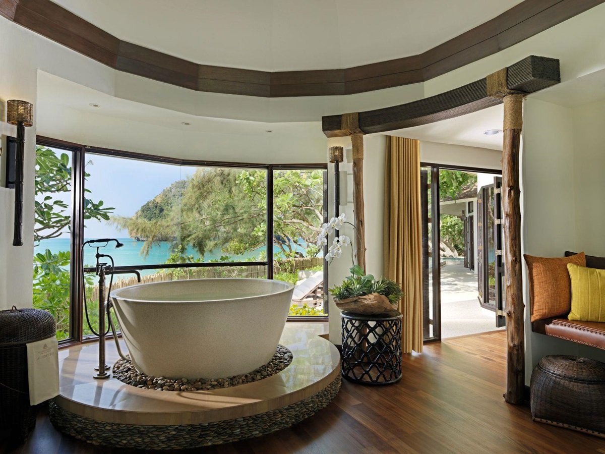 The Rayavadee villa master bedroom with bathtub at Rayavadee in the Krabi region of Thailand