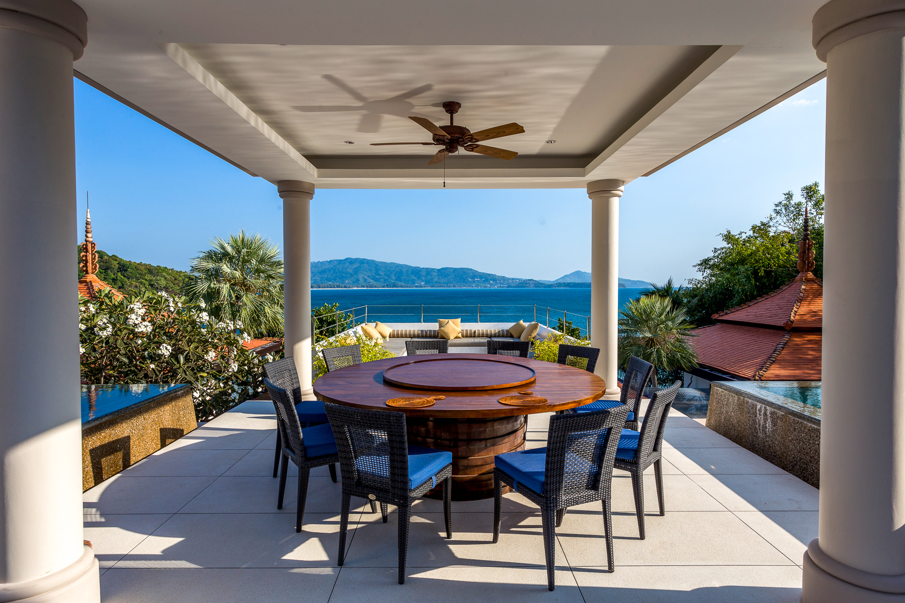 Alfresco dining table at Trisara on Phuket