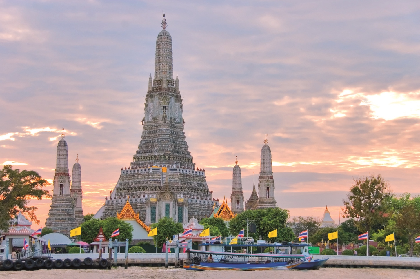 sightseeing in bangkok, thailand