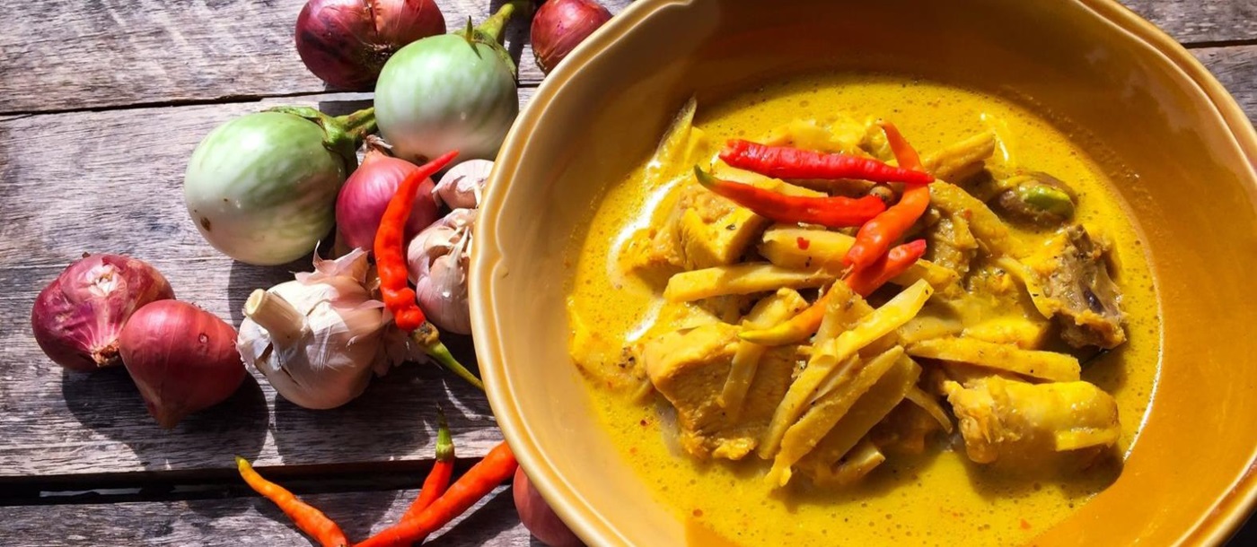 A thai chicken curry