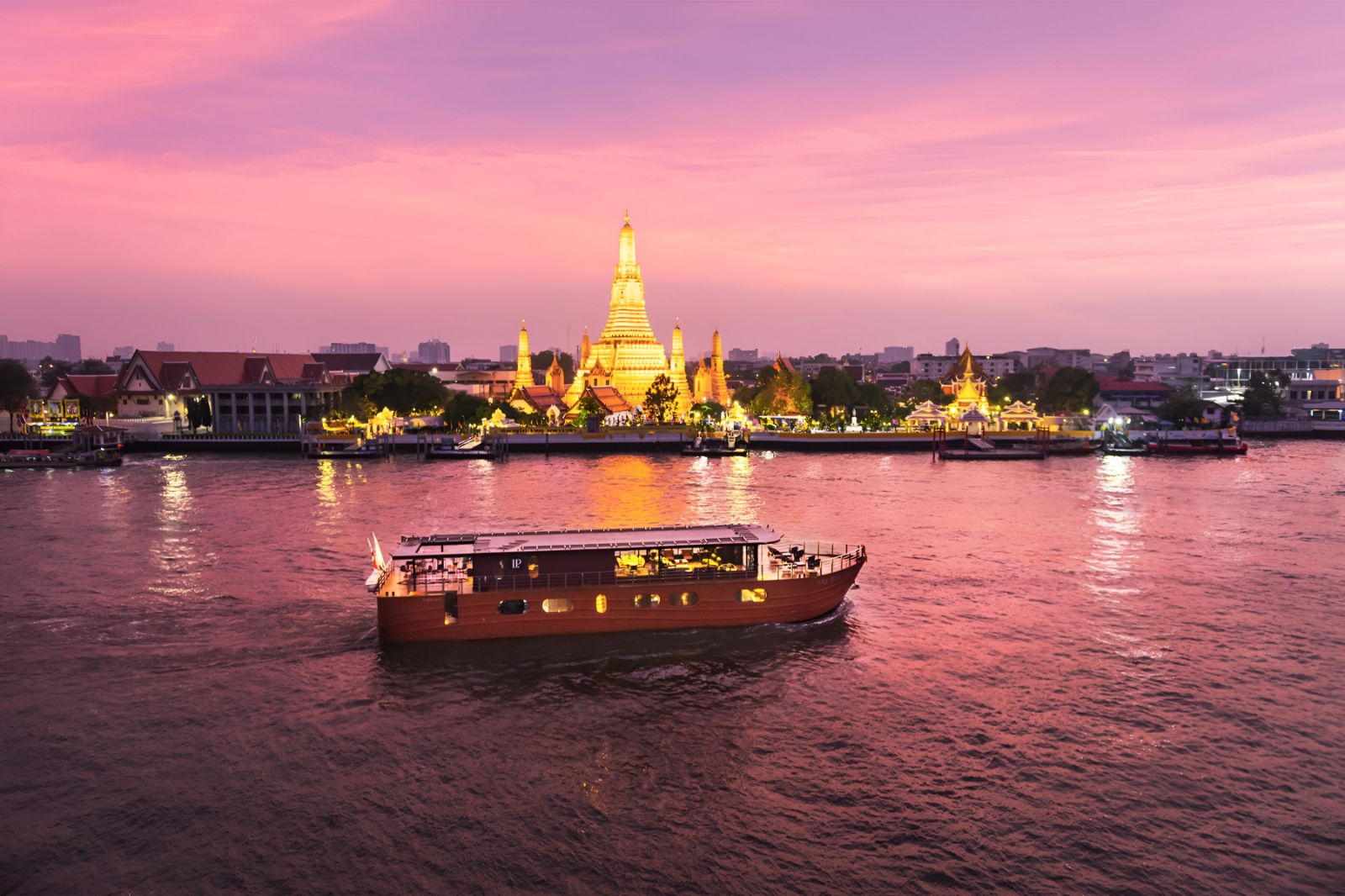 Exterior view of the Loy Pela boat in Thailand