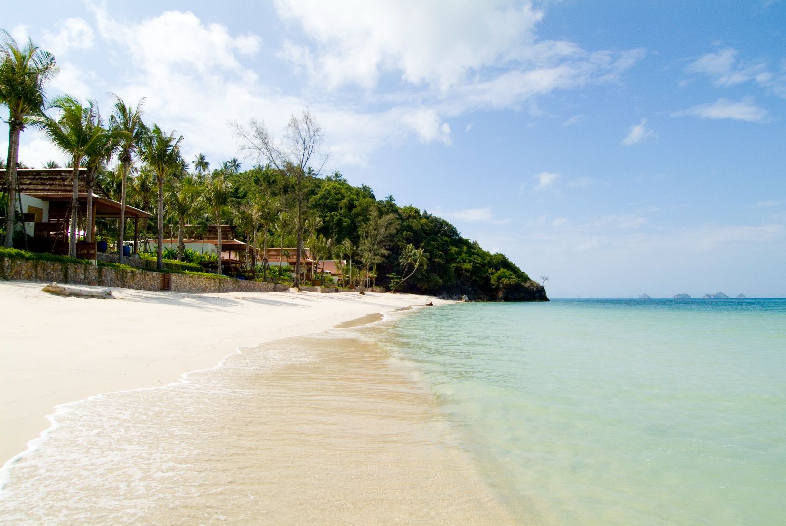 Beach and oceanfront at Baan Samlarn on the west coast of Koh Samui in Thailand