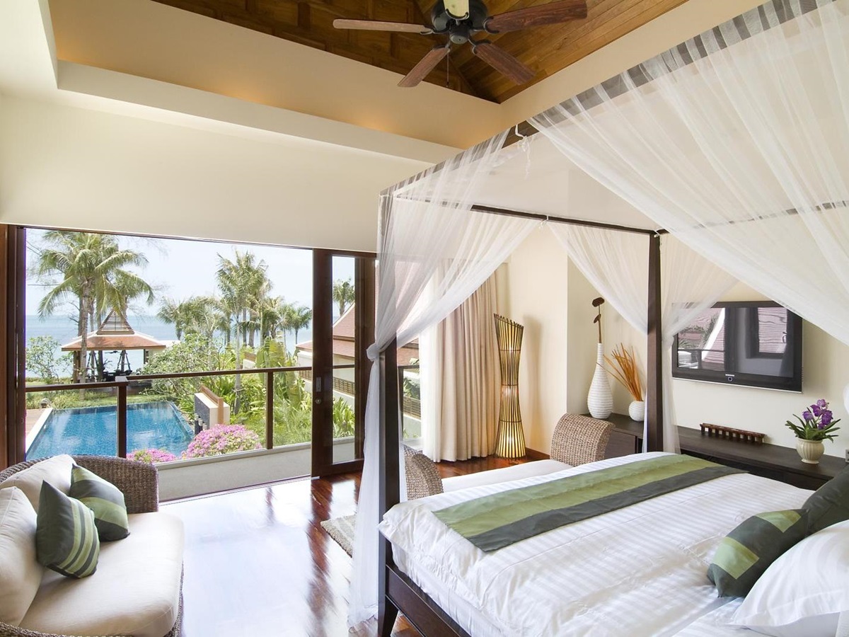 open double bedroom in baan samlarn, thailand