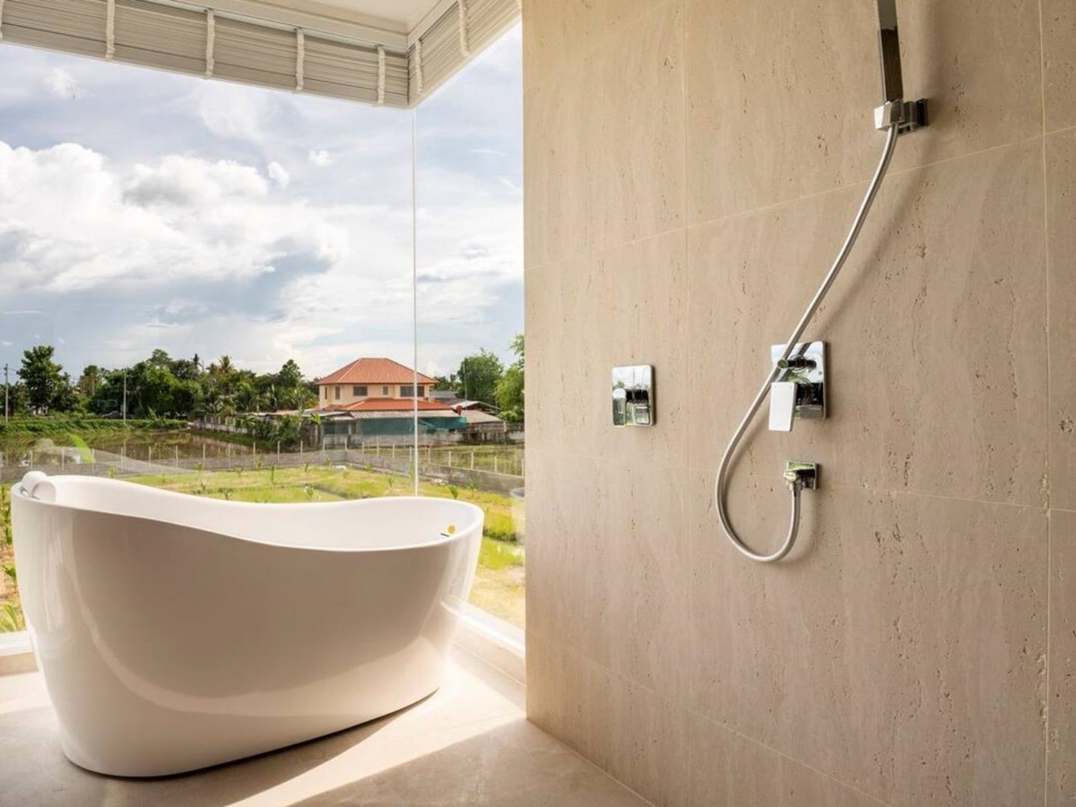 Guest suite bathroom at Palm Villa in Thailand's Chiang Mai region