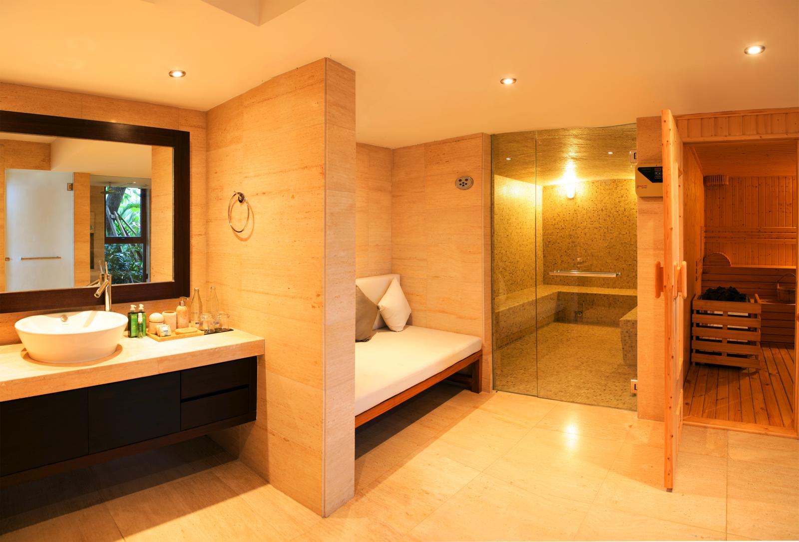 bathroom in praana residence, thailand