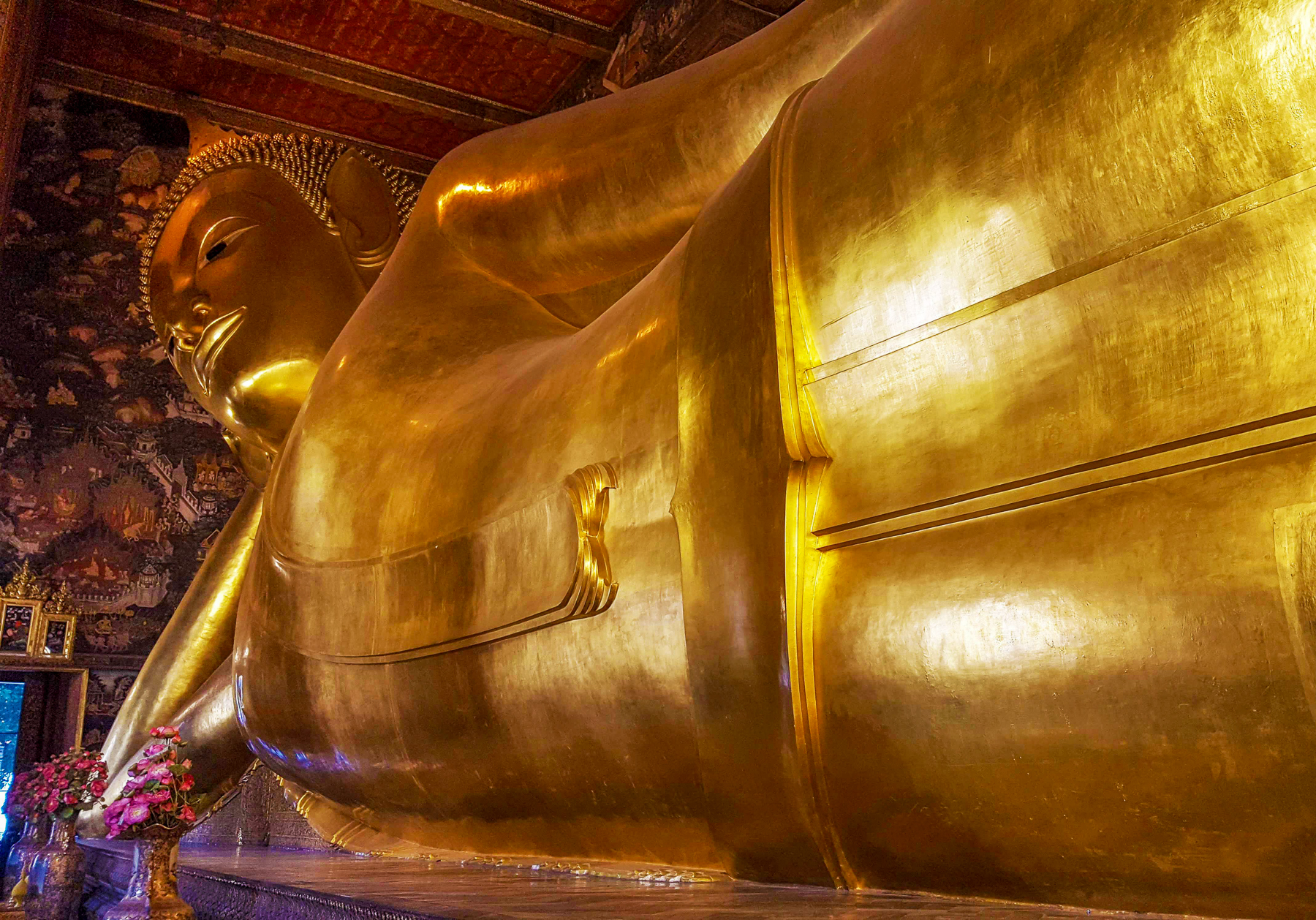 Reclining Buddha statue in Bangkok