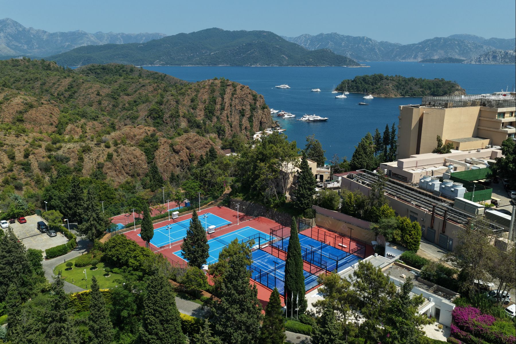 Tennis and padel courts at D-Maris Bay in Turkey