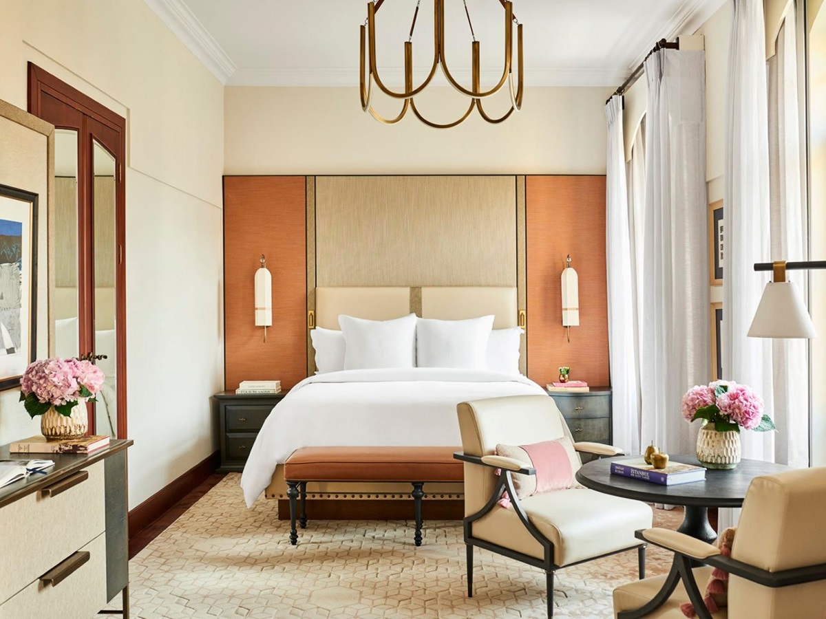 Guest bedroom at Four Seasons Sultanahmet in Turkey