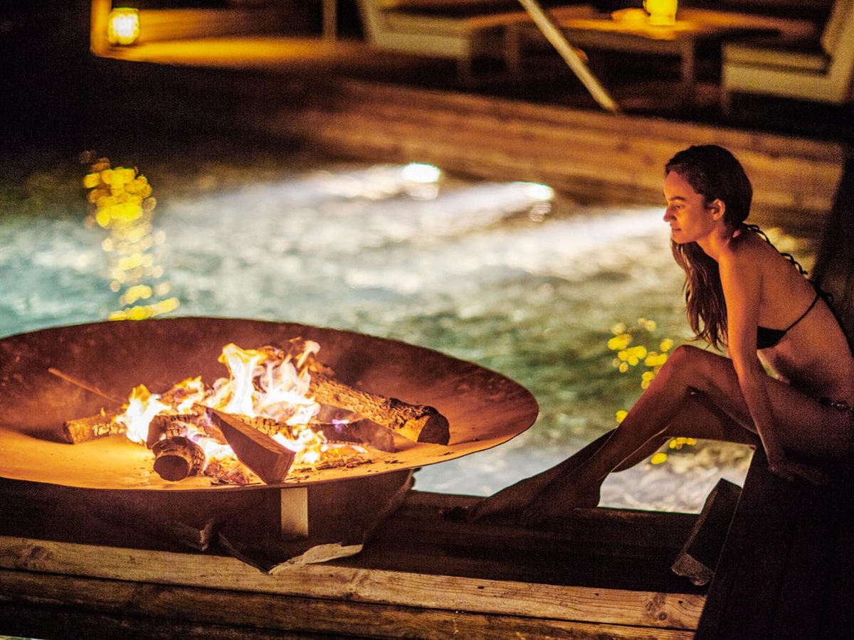 Spa pool and firepit at Macakizi hotel Turkey