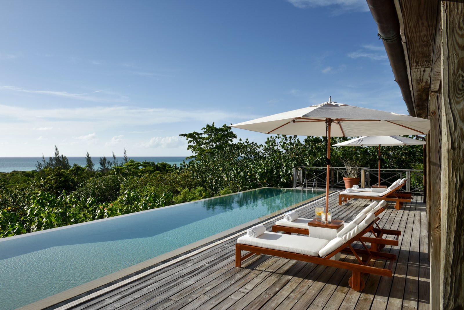 swimming pool of the Pirate House at Como Parrat Cat, Turks and Caicos
