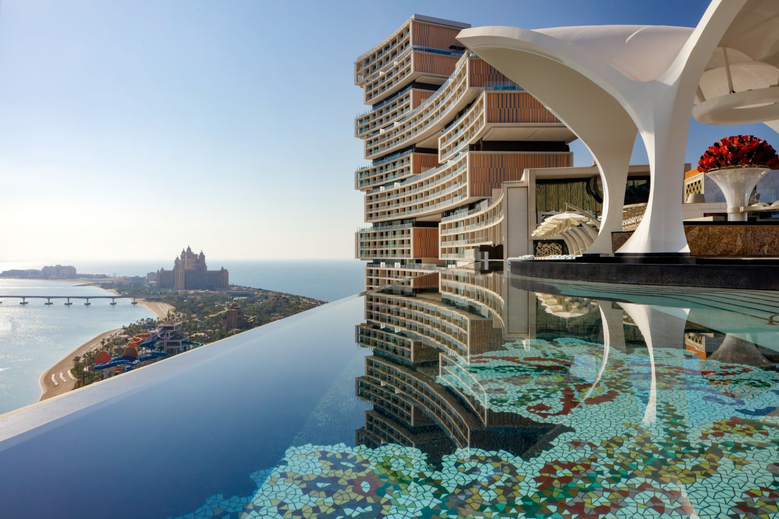Cloud 22 infinity pool at Atlantis The Royal on the Palm Jumeirah in Dubai